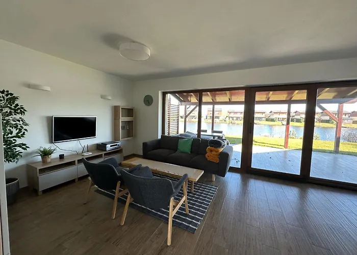 House 630 Sajdikove Humence